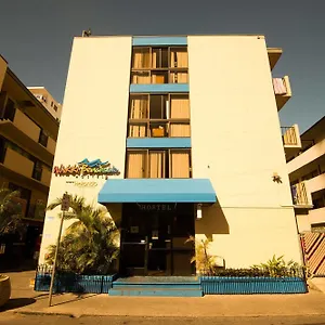 Hostal Waikiki Beachside
